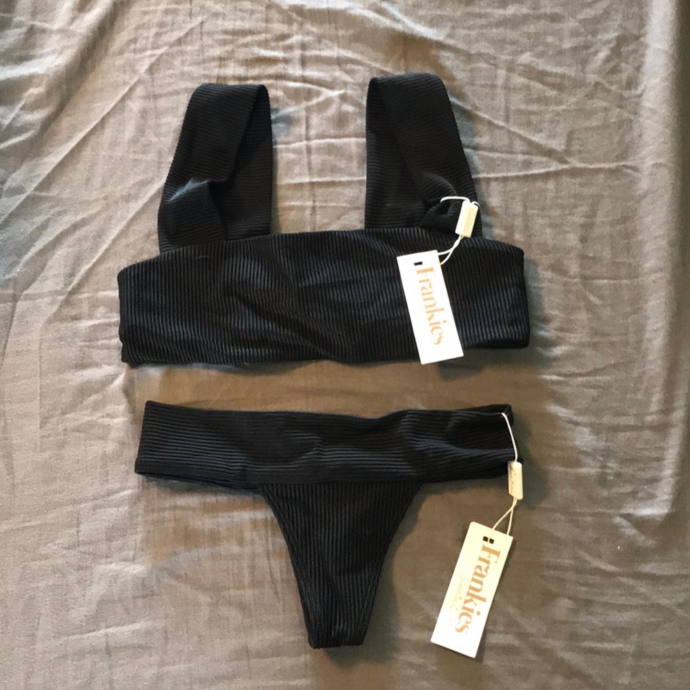 Frankie’s Black thong bikini
